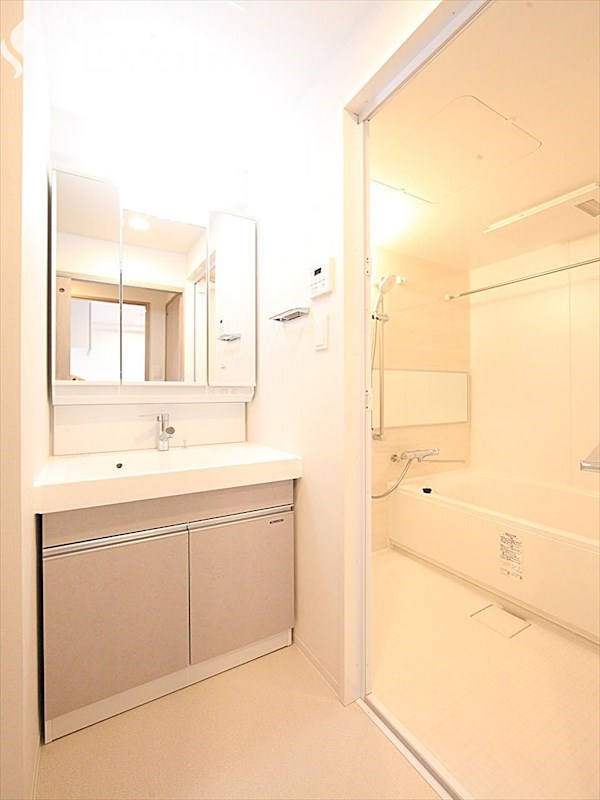 洗面設備　洗面所