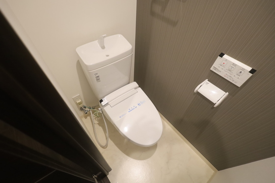 トイレ　※別部屋の写真です