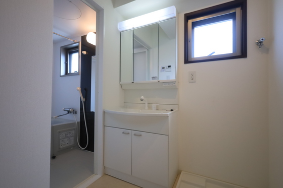 洗面設備　※別部屋の写真です