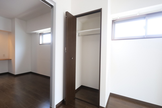 収納　※別部屋の写真です