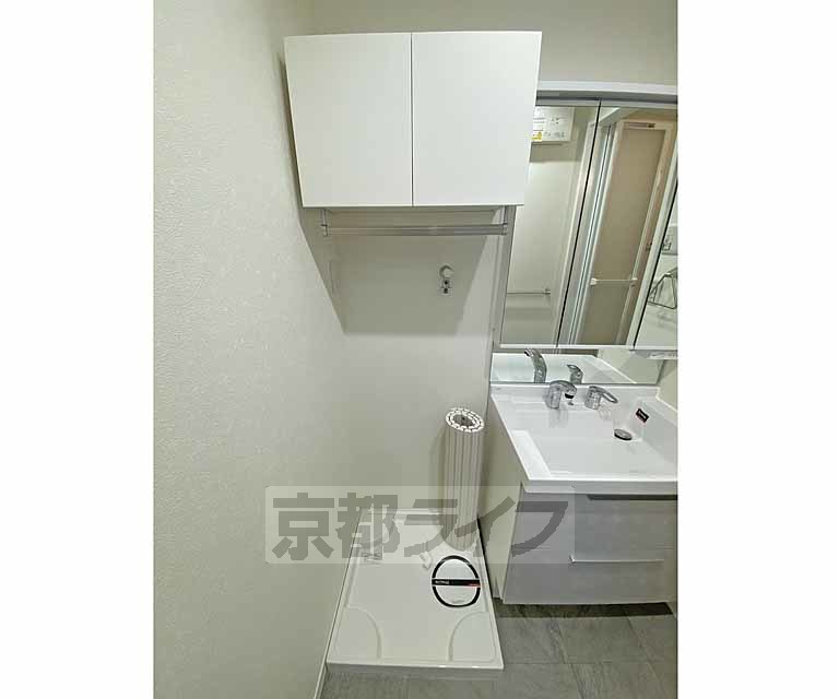 その他設備　洗濯機置き場は脱衣場にあります。