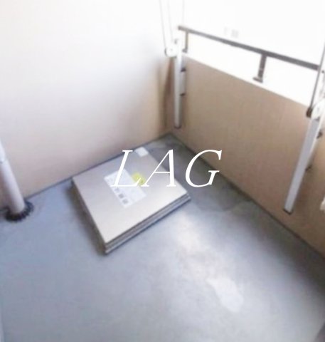 バルコニー　バルコニーです。（同仕様です。）