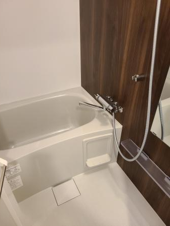 バス・シャワールーム　ゆったり過ごせるお風呂です