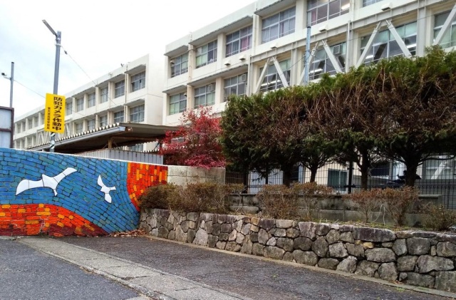 高校・高専　滋賀県立東大津高等学校（高校・高専）まで2000m