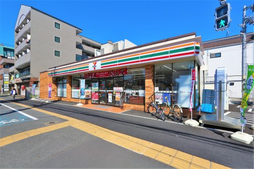 コンビニ　セブンイレブン 浦安堀江1丁目店（コンビニ）まで394m