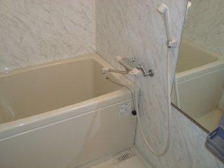 バス・シャワールーム　バス