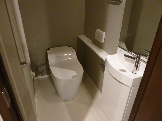 トイレ　ゆったりとした空間のトイレです