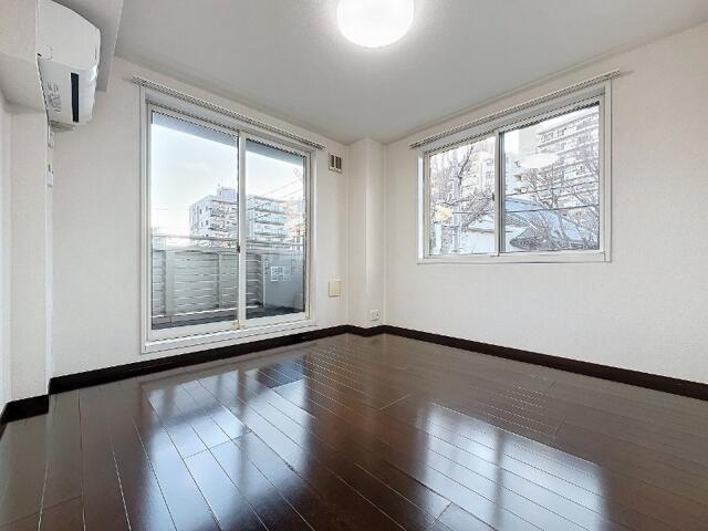 居室・リビング　同仕様