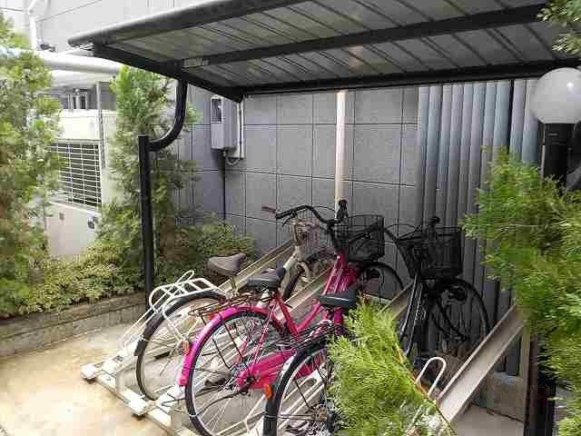 その他共有部分　駐輪場　自転車＆原付のみ駐輪可