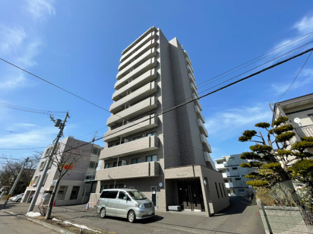 建物外観　札幌市北区北１９条西「シャトーブラン１９」