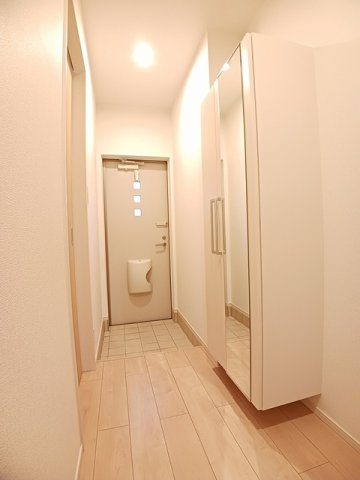 玄関　落ち着いた玄関です