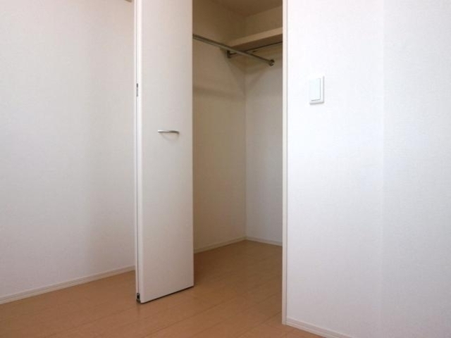 収納　ウォークインクローゼット