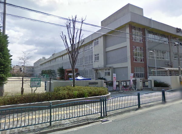 小学校　門真市立門真小学校（小学校）まで439m