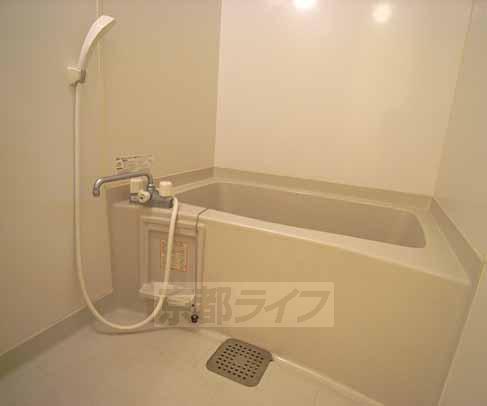 バス・シャワールーム　ゆっくりお風呂に入れそうです。