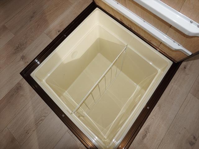 収納　床下収納