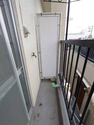 バルコニー　（別の部屋の写真です。）