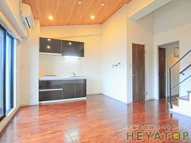 居室・リビング　ＬＤＫ１３帖