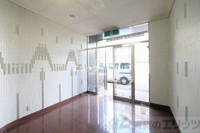 エントランス　エントランス