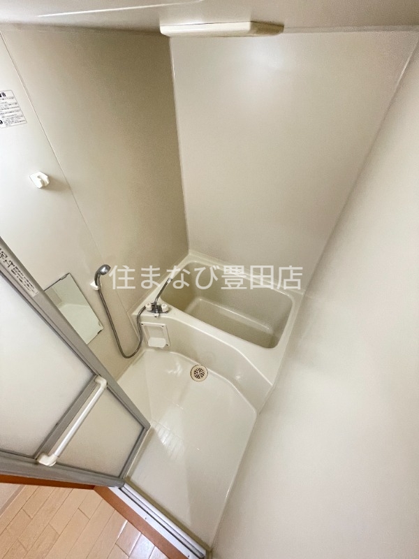 バス・シャワールーム　同型別部屋写真