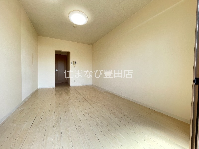 居室・リビング　同型別部屋写真