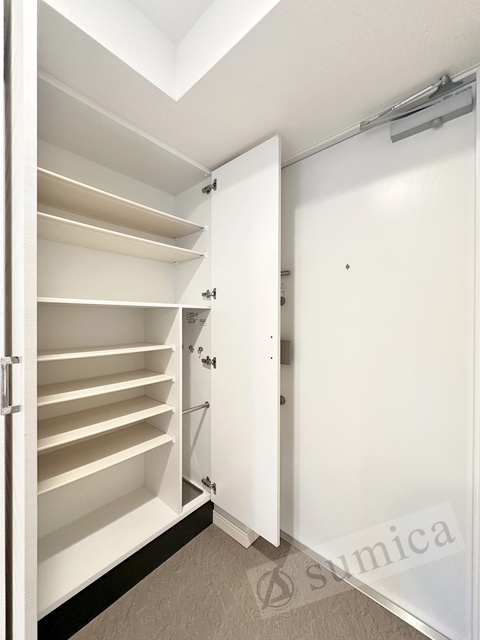 玄関　同施工の参考写真です