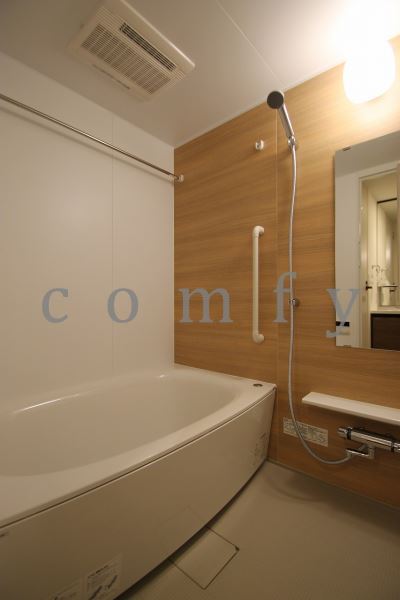 バス・シャワールーム　浴室乾燥機追炊き機能付き