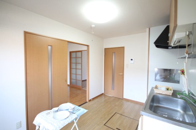 居室・リビング　※家具・装飾品はイメージです