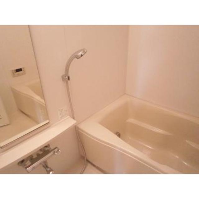 バス・シャワールーム　※写真は同タイプ住戸です。