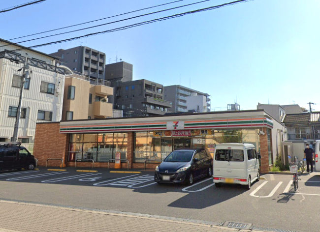 コンビニ　セブンイレブン大阪東三国4丁目店（コンビニ）まで633m