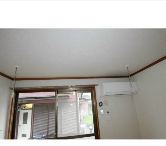 眺望　室内洗濯物干しもあり。