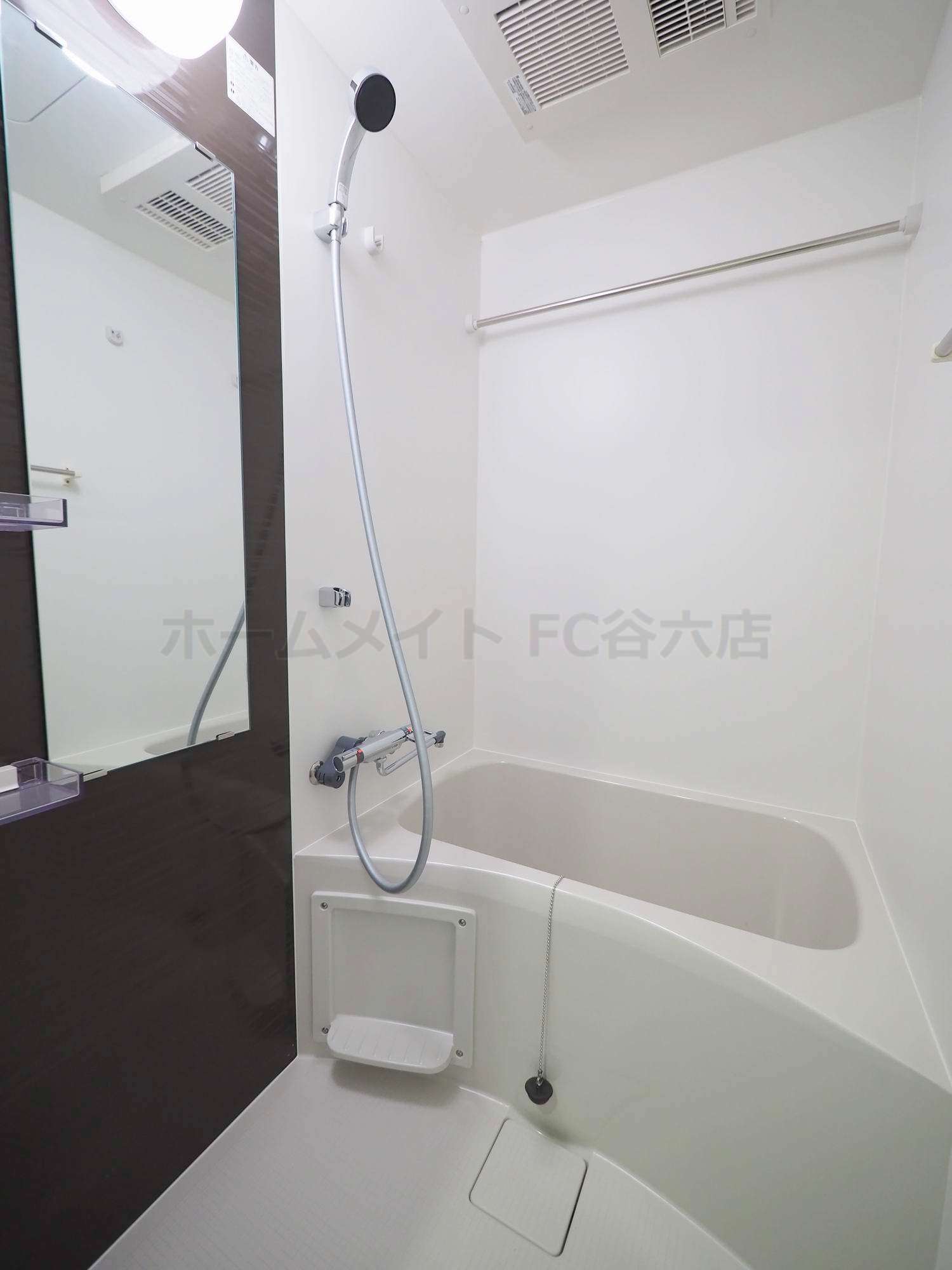 バス・シャワールーム