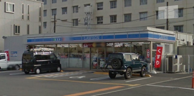 コンビニ　ローソン茨木平田一丁目店（コンビニ）まで328m