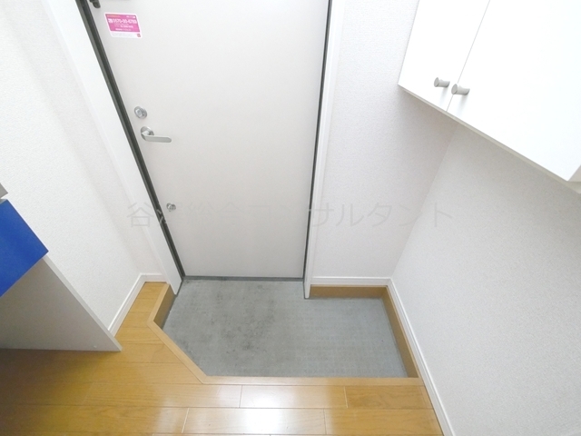 玄関　シューズボックス付