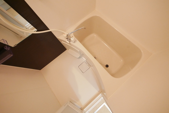 バス・シャワールーム　★深さのあるバスタブです★