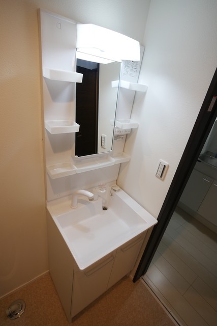 洗面設備　★人気の独立洗面台も完備しております★