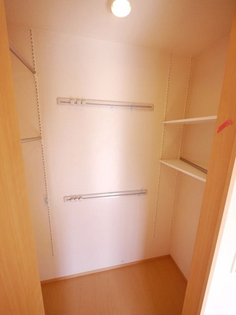 収納　★ウォークインクローゼット付です★