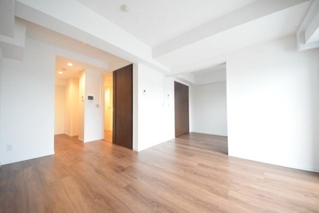 その他部屋・スペース　★★木目調の落ち着きのあるフローリング★★