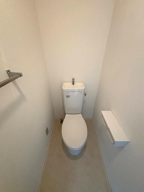 トイレ　落ち着いたトイレです