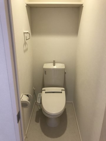 トイレ　※写真は２０１号室です