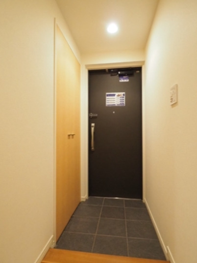 玄関　別部屋参考写真です