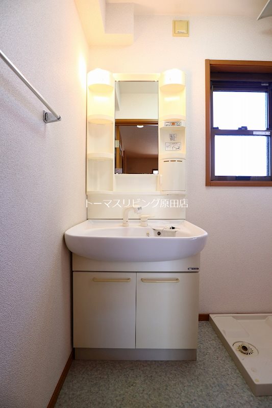 洗面設備　102号室写真