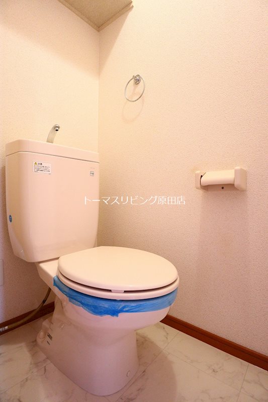 トイレ　102号室写真