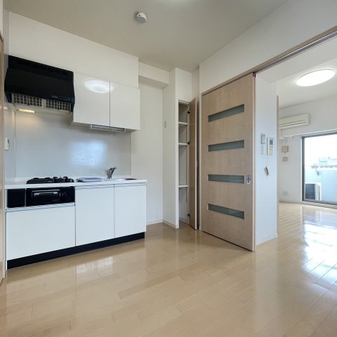 居室・リビング　同仕様タイプです