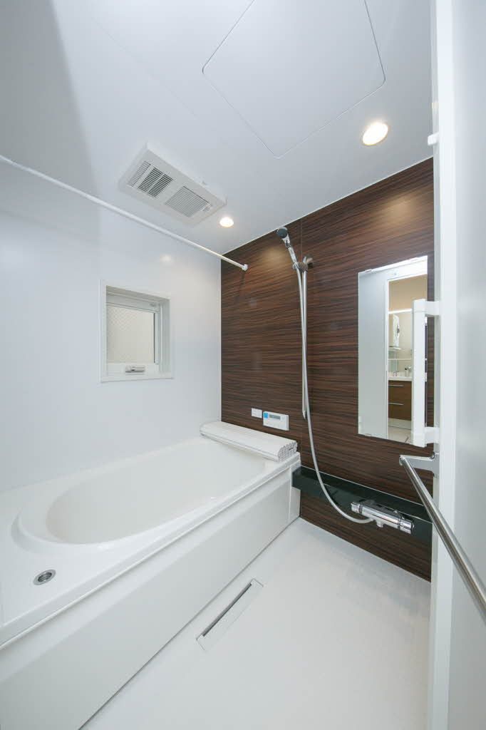 バス・シャワールーム　浴室