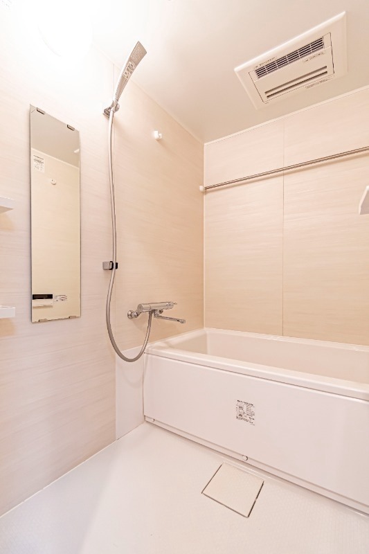 バス・シャワールーム　★追い炊き付きオートバス★