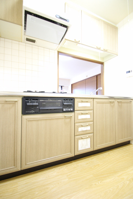 キッチン　同タイプ別室の参考写真です。※現況優先