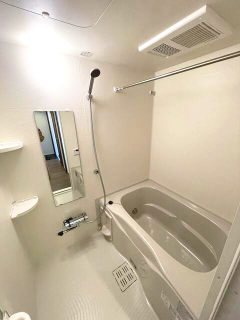 バス・シャワールーム　ゆったり過ごせるお風呂です