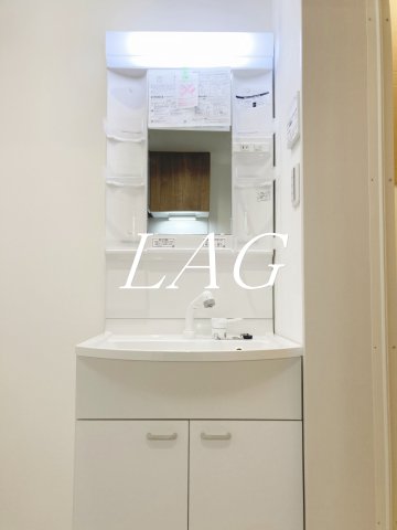 洗面設備　洗面台です。（同仕様です。）