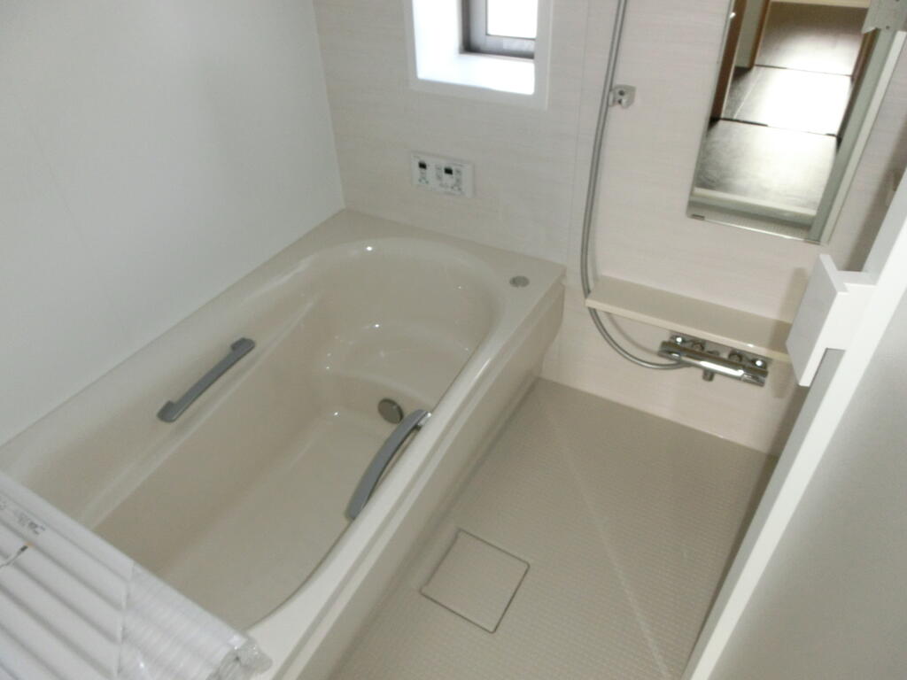 バス・シャワールーム　追焚・浴室乾燥機付バス