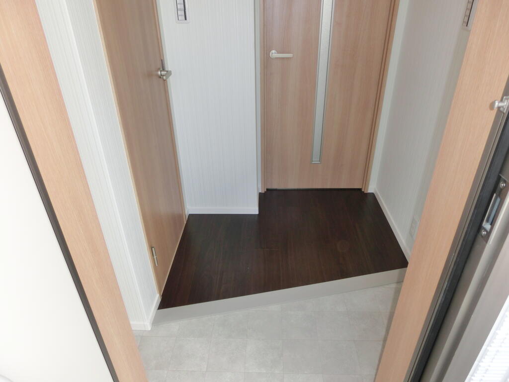 玄関　玄関内部